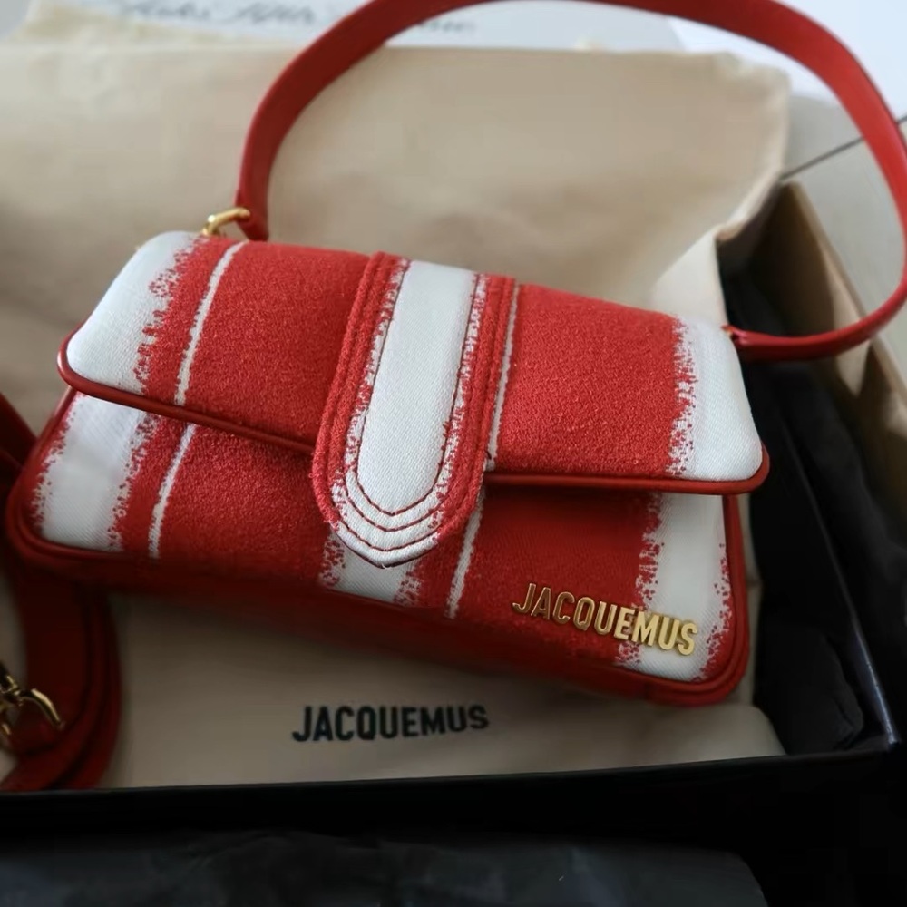 Jacquemus Crossbody Bag from the "Les Rayures" collection - Picture 3 of 12